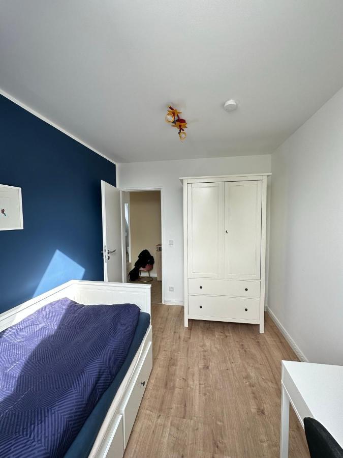 Helle, Grosszuegige Ferienwohnung Fuer 2 - 3 Personen Mit Parkplatz + E-Ladestation In Buchholz, Nordheide Buchholz in der Nordheide Bagian luar foto