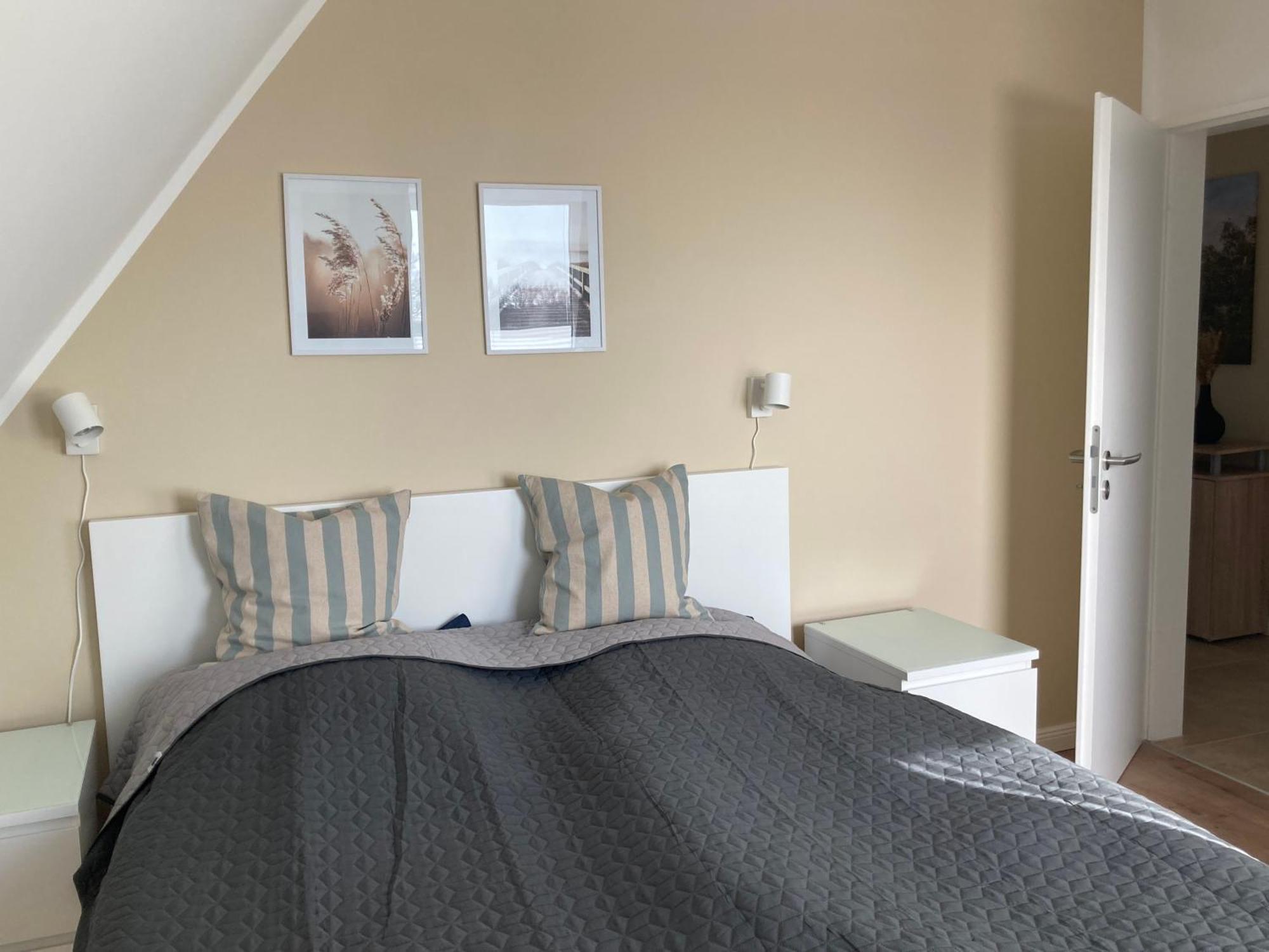 Helle, Grosszuegige Ferienwohnung Fuer 2 - 3 Personen Mit Parkplatz + E-Ladestation In Buchholz, Nordheide Buchholz in der Nordheide Bagian luar foto